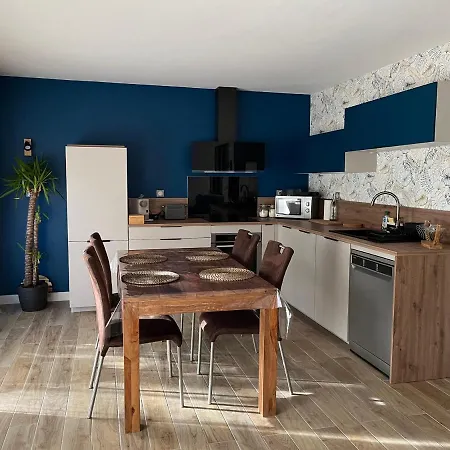Entre Terre Et A Apartment *